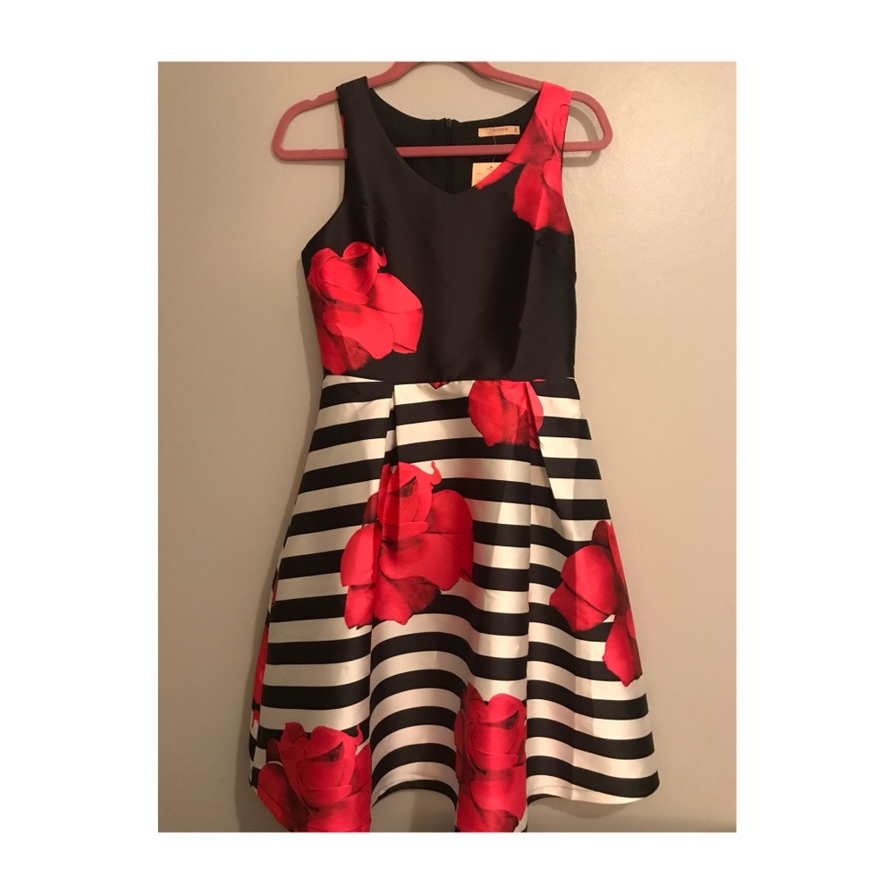Banana USA printed cocktail dress NEW WITH TAGS